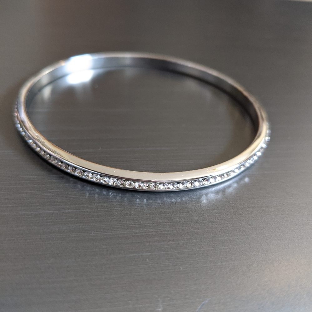 NWOT Sparkly Silver Bangle Bracelet